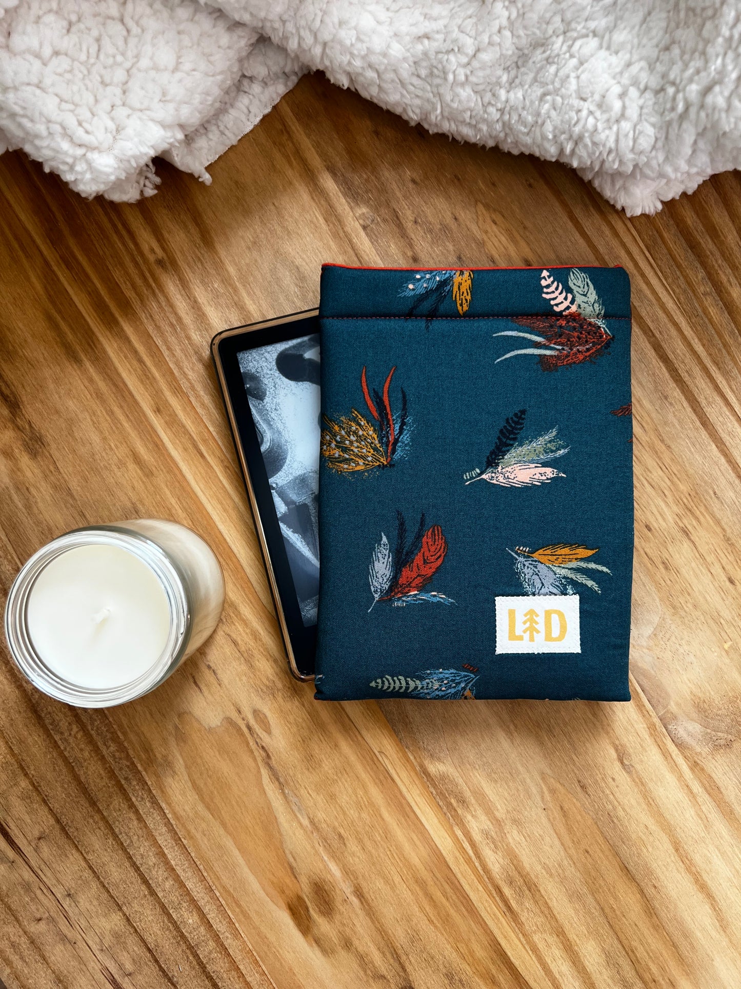 Feathers Sleeve